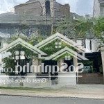 Cần bán gấp biệt thự vinhomes central park - 320m giá 180 tỷ - lh: 0909106918