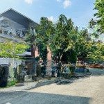 Cho thuê biệt thự đơn lập riviera cove quận 9 căn góc đẹp, sân vườn rộng, có thang máy
