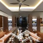 Chính chủ bán nhà lô góc, ngõ ô tô tránh, phố kim mã, ba đình, dt 65m2, mt 5m, 5 tầng, 13,6 tỷ