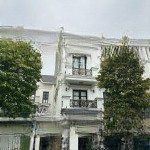 Biệt thự full nội thất sịn san hô, 135m2, mt 9m, gần công viên, bể bơi, vài bước ra hồ ngọc trai !