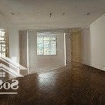 Toà văn phòng 8 tầng vip ,hoàng ngân, vỉa hè ô tô tránh,view vườn hoa, thang máy nhập, giá 32 tỷ!