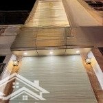 Siêu phẩm yên lạc - mới koong - 5 tầng thang máy - oto đỗ cửa - xách vani về luôn 41m. giá 14.8 tỷ