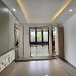 Nhà đẹp lô góc 6 tầng - thang máy xịn full nội thất chỉ 8.8 tỷ tại lạc long quân, cầu giấy