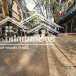 Bán nhà hùynh thúc kháng,đống đa. 40m 5 tầng mt 4m. giá 17 tỷ. ô tô tránh, vỉa hè,kinh doanh