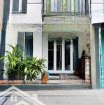 Giảm thêm 700tr bán nhà đường cô giang, p2, phú nhuận. giá 3,97tỷ/ 75,4m2-(5,2x14,5m). có sân vườn