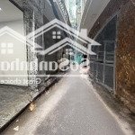 Bán nhà quan nhân - mặt ngõ nông rộng - sát ô tô tránh - xây mới - 9 phòng khép kín - thông số vàng