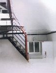 Có 1 căn nhà nhỏ mới sửa sang, dt 30m2, shr, hẻm xe ba gác, chính chủ con bớt, gần trường học, bv