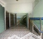 Bán 190m2 mặt tiền đường, cách lò lu 10m.