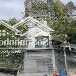 Cho thuê biệt thự tại kđt mỹ đình ii. dt: 220m2 * 4 tầng. lô góc 2 mặt tiền. giá: 50 triệu