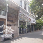 Mặt tiền bàu cát 1, dt: 4x16m, trệt 3 lầu st, vị trí kinh doanh sầm uất