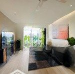 Sang nhượng căn hộ 3pn view sông riverside residence 130m2 giá 13 tỷ 8 - sẵn hđt thuê giá 3000$ .