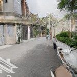 Bán nhà mặt hồ lâm hạ 113m mt:6,7m giá 33 tỷ làm vp ở sướng