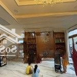 Nhà đẹp mặt tiền 3 tầng kdc bên sông, khu vip hiệp bình chánh, cách gigamall phạm văn đồng tầm 500m