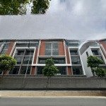 Căn limited phố biển 2 đối diện cụm chung cư, đường 20m, có chính sách vay ân hạn