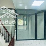 Cần cho thuê liền kề khu c geleximco dt 100m2 x 4 tầng 7 điều hòa giá chỉ 20tr/tháng lh 0357359604