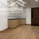 Cho thuê 2pn có máy lạnh tại mizuki park, chỉ 9tr/ tháng. có ban công. 0904.055.148