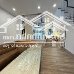 Cho thuê căn biệt thự khu compound palm residence nội thất cơ bản nhà vừa hoàn thiện đẹp mới 100%