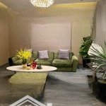 Chính chủ bán nhà mặt hồ trúc bạch ba đình dt 80 mt 4,5 5tầng giá 7x ty đoạn đẹp nhất mặt hồ