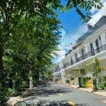 Bán nhà phố 160m2 tại đt 835c, 2,3 tỷ, bến lức, long an( đã hoàn công)