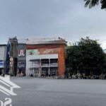 Cho thuê nhà lô góc phố nguyễn văn cừ, long biên với mặt tiền: 17m, diện tích: 75m2/sàn