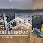 Chính chủ cho thuê chung cư ngọc thụy gần công viên 43m2 1 ngủ 1 khách riêng giá 6 triệu:0916393862