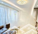 Chính chủ bán gấp cc golden land, 96m2,rộng rãi, 2pn, 2wc full nội thất, giá 6,8 tỷ lh 0394260628