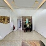 Bán gấp nhà 2 mặt tiền 4 tầng, vị trí kinh doanh, nội thất xịn xò, thích hợp mở vp công ty