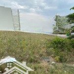 Bán đất tại đường tập đoàn 8, bình chánh, 780tr/140m2 đẹp, nhiều tiện ích. pháp lí đầy đủ. shr.