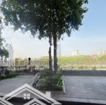 Bán toà căn hộ cho khách nhật thuê phố kim mã , 98m2x8 tầng doanh thu tốt lh 0948298889