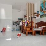 Bán nhà 1 trệt 1 lầu, 2 tỷ 6, vị trí 2, bệnh viện 7b, đường xe hơi phường tân phong.