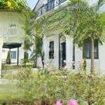 Cơ hội hiếm có: biệt thự suất ngoại giao tại vườn vua view hồ sen đôi, nội thất 5 sao