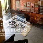 Cho thuê nhà phố có nội thất. 3pn 3wc. an ninh thoáng mát. giá 14 triệu bao phí quản lý. lh xem nhà