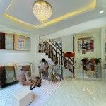 Bán nhà riêng phố trương định - giá cực tốt - thoáng trước sau - sân để xe rộng