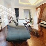 Bán nhà hoàng quốc việt, 68m2, 4 tầng, mt rộng, phân lô, ôtô 7 chỗ vào nhà. 16,8 tỷ. 0985387468