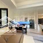 Sunrise cityview 76m2 2pn 2wc tầng cao view hồ bơi cực mát full nội thất cần bán ngay.