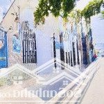 ..........bán nhà mặt tiền ngay ngã 4 đường chương dương dt 10,5 x 15,8= 109m2 dt thực 161m2.......