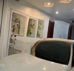 Hiếm ô tô tránh, 2 thoáng, gara, phố hoàng quốc việt, ở sướng, 70m2 x 4 tầng, mt 5.4m, giá 17.9 tỷ