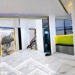 Nhà đẹp vĩnh hội q4- 3 lầu đúc- 35m2 ngang 5,5m - sân rộng - ko qh-chỉ 5 tỷ nhỉnh