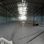 Xưởng tân uyên dt 1200m2, điện 160kva. pccc vách tường, đường xe cont, sx nhiều ngành nghề