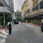 Bán nhà chín chủ phú diễn gần đại học tài nguyên