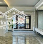 12 tỷ nhỉnh có nhà đẹp phố phạm văn đồng - 7 tầng * 45m2, mt4.8 - thang máy - gara ôtô