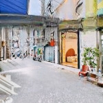 Hẻm xe hơi thông tq.đức_ full nội thất_ vị trí sầm uất tiện ở và kinh doanh