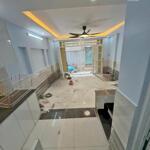 Nhà đẹp đang hoàn thiện 2 lầu hẻm 994 huỳnh tấn phát, quận 7