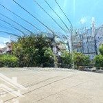 Gia đình tôi cần bán, biệt thự góc 2 mặt tiền nguyễn văn hưởng, 10x16m, 3 tầng. giá 38 tỷ