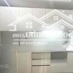 Chung cư saigon tower, thoại ngọc hầu, tân phú : 2p ngủ, 2wc, 73m2, nt, 9tr/th