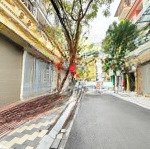 Bán nhà :152 võ chí công , phân lô bgd , 60m2 , 6 tầng , mt 4.2m , ô tô tránh , vỉa hè : 20 tỷ