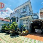 Bán biệt thự đẹp, nội thất gỗ cao cấp,dt 10m x 26m, gần biên hoà, giá chỉ 11 tỷ