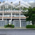 Nhà nguyên căn vạn phúc 5x22m, 4 lầu hầm, thang máy full nội thất, đường rộng 25m, giá thuê 34tr/th
