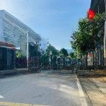 Cần tiền bán gấp 85m2 trục chính phú mãn quốc oai hà nội. tài chính hơn 2 tỷ. đường 8m