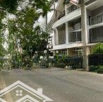Chính chủ cho thuê biệt thự ngân long - nhà bè (dt 10x21m) thiết kế 5pn (giá 26tr/th) lh 0909904066